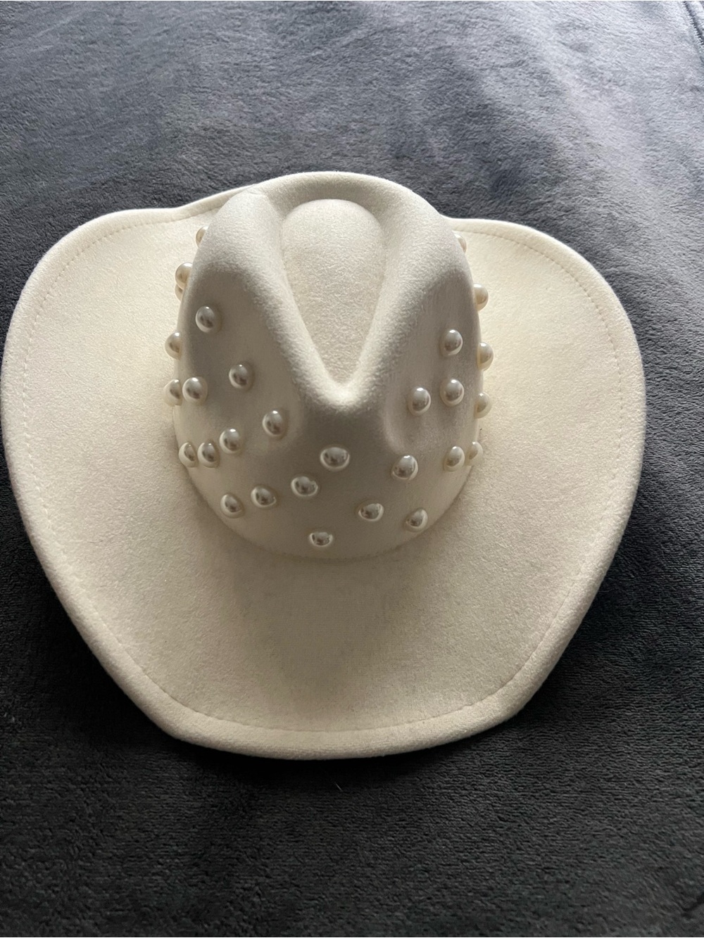 Pearl-Embellished Cream Cowboy Hat - Women's Fashion Accessory